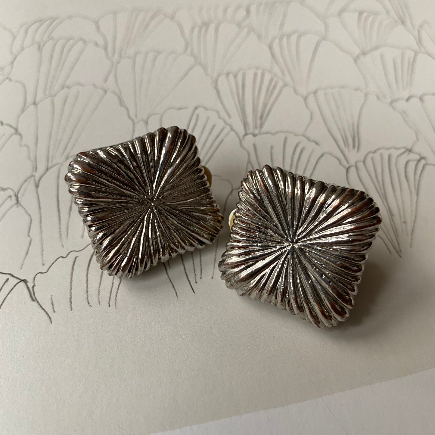 Vintage silver tone ribble square clip on earrings