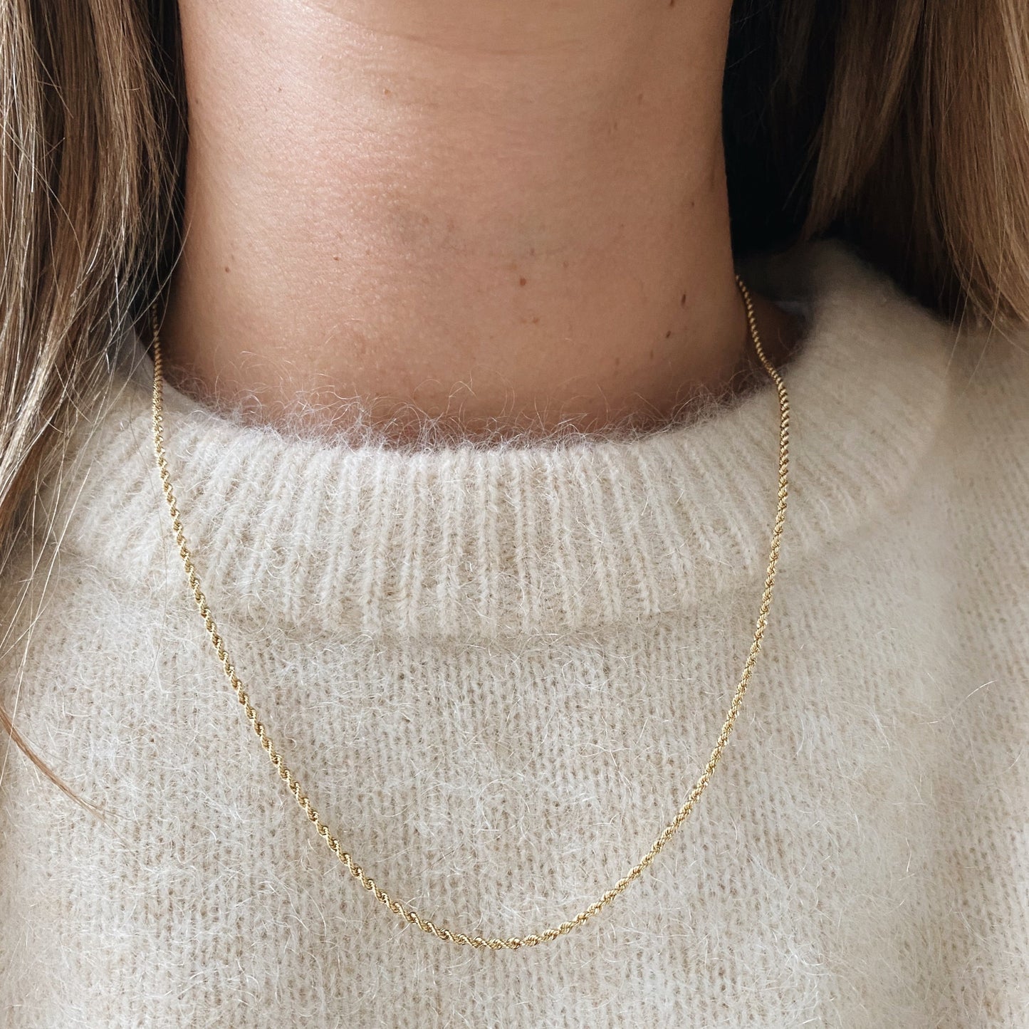18 carat gold rope necklace