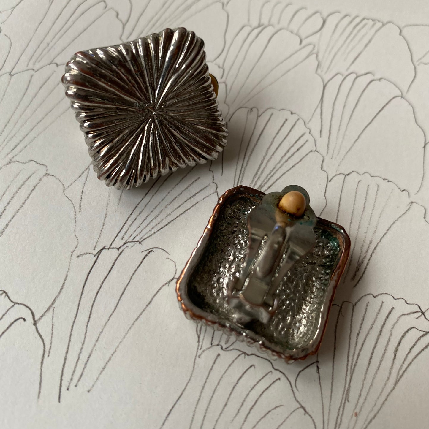 Vintage silver tone ribble square clip on earrings