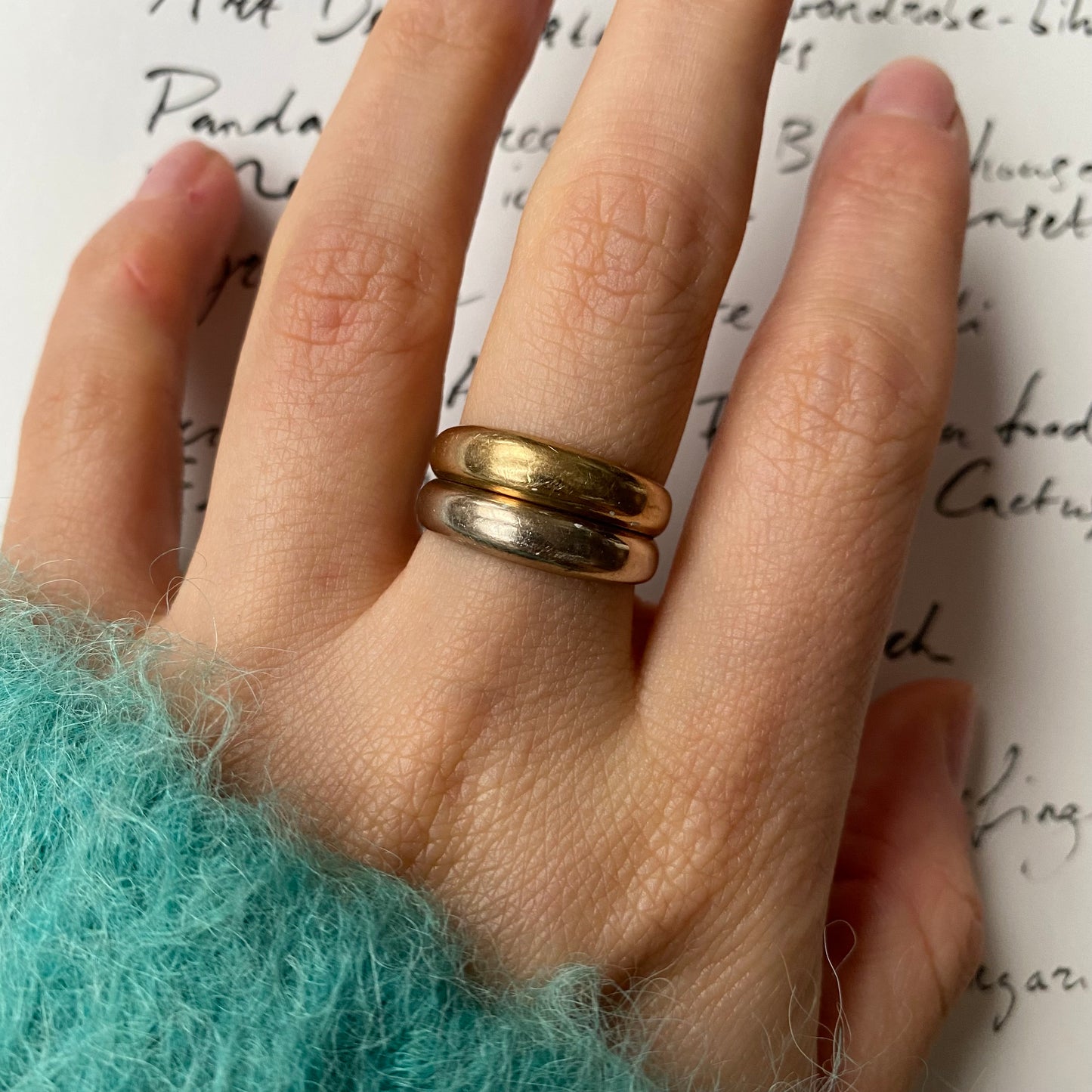 18 carat yellow and white gold double band ring
