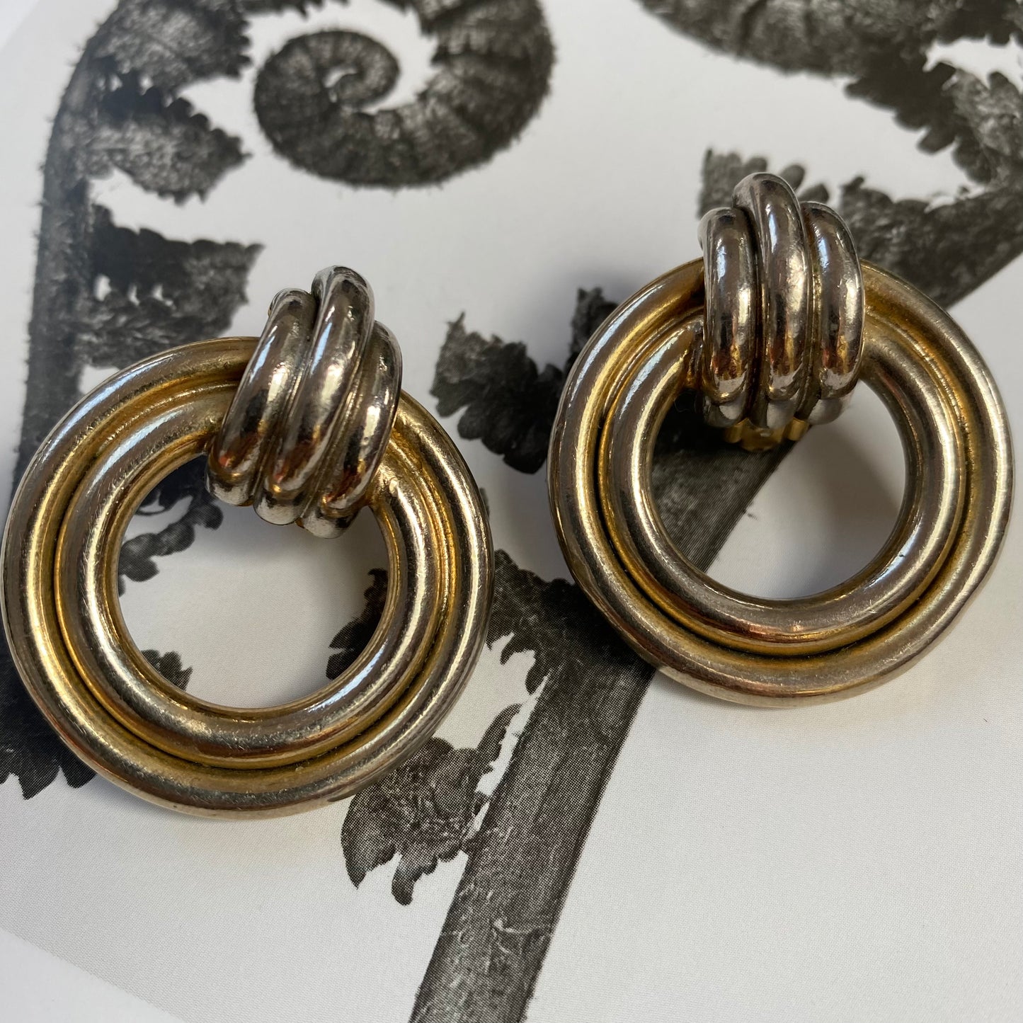 Vintage silver tone modern hoops clip on earrings