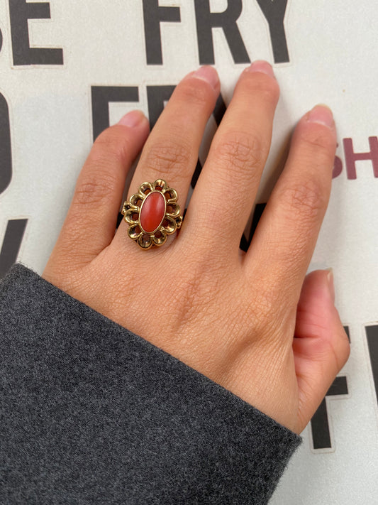14 carat gold big decorative coral ring