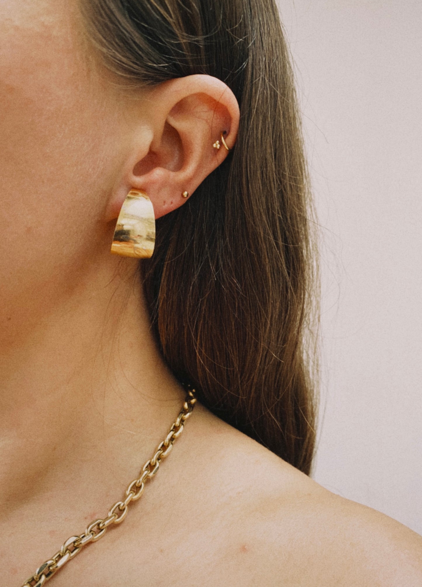 Vintage gold tone small tear shape clip on earrings