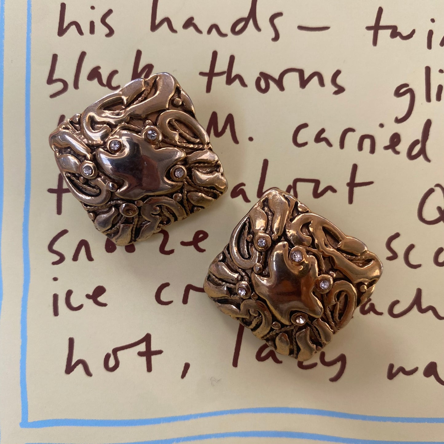 Vintage gold tone patterned square clip on earrings