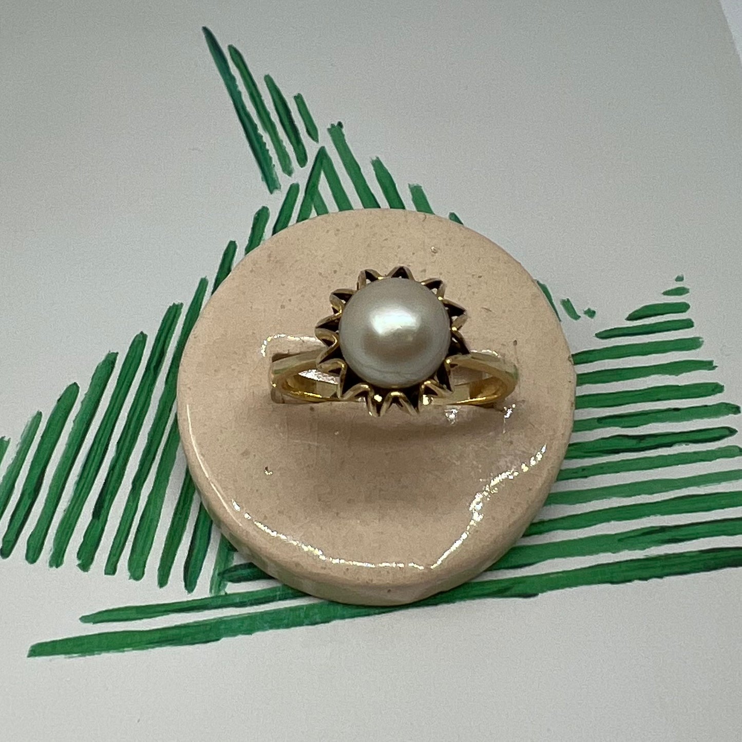 14 carat gold pearl ring