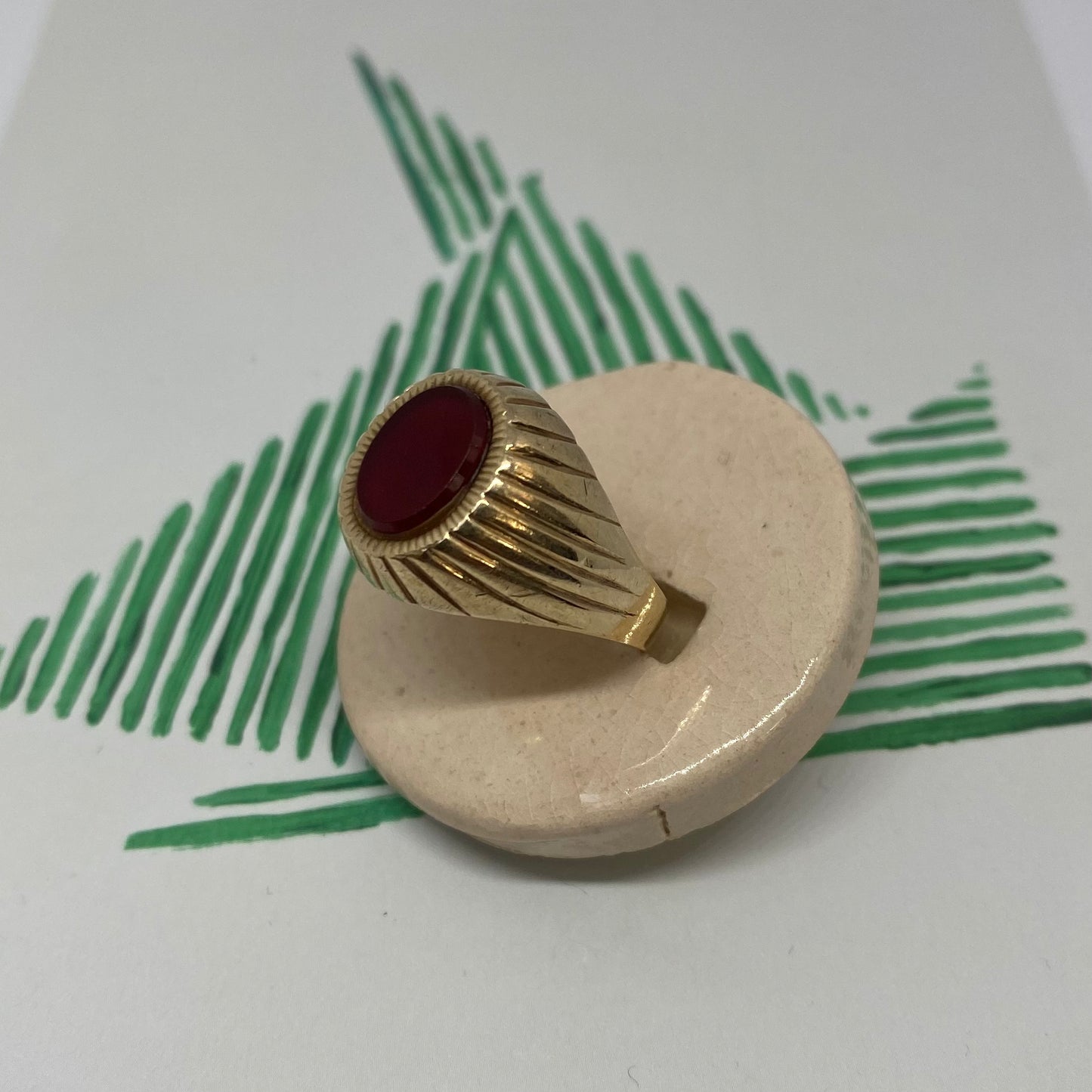 14 carat gold carnelian signet ring