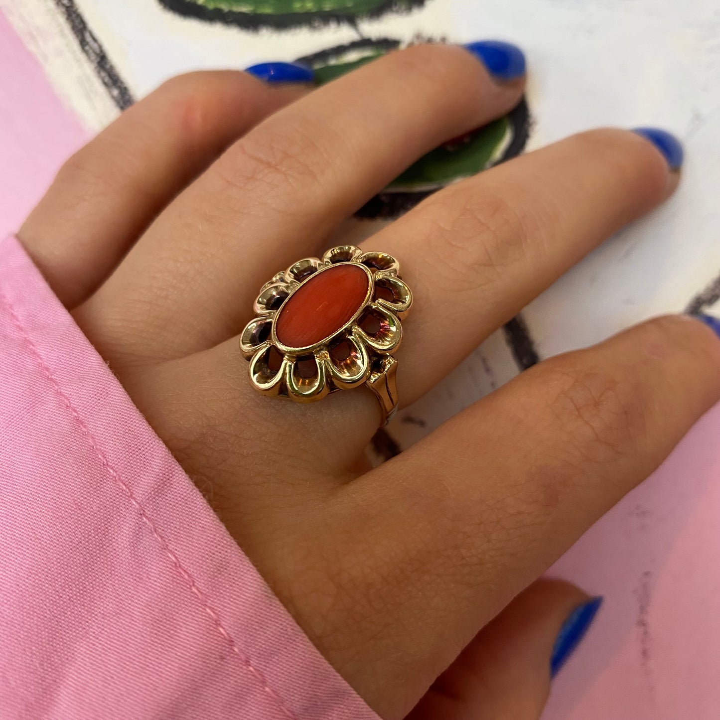 14 carat gold big decorative coral ring