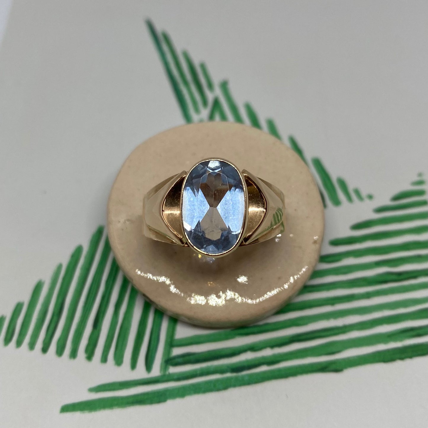 14 carat gold topaz ring