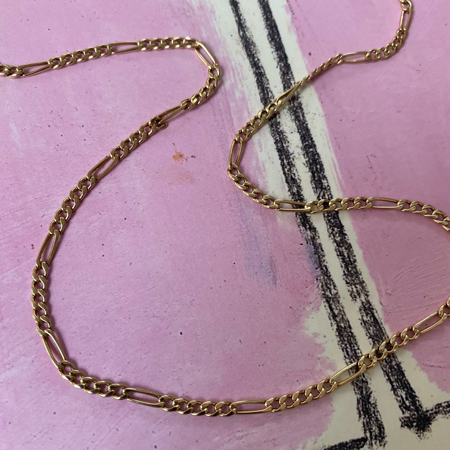 14 carat gold figaro chain necklace