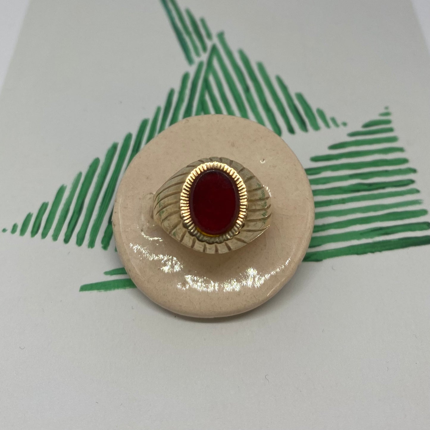 14 carat gold carnelian signet ring