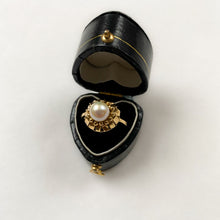 Load image into Gallery viewer, 18 carat gold decorative art deco pearl ring
