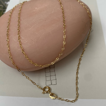 18 carat gold hammered necklace
