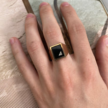 Load image into Gallery viewer, 9 carat gold bold onyx signet ring with small spinel
