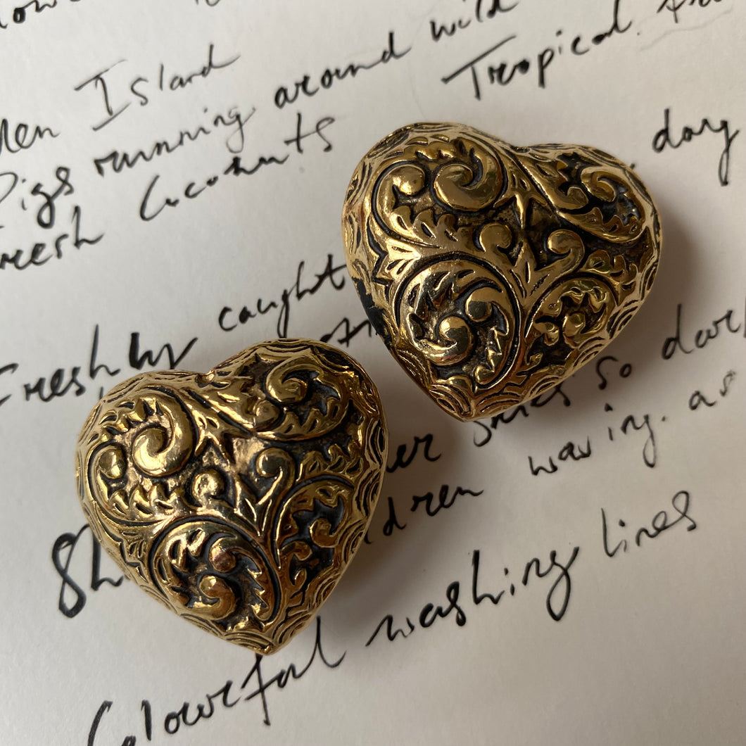 Vintage gold tone decorative heart clip on earrings