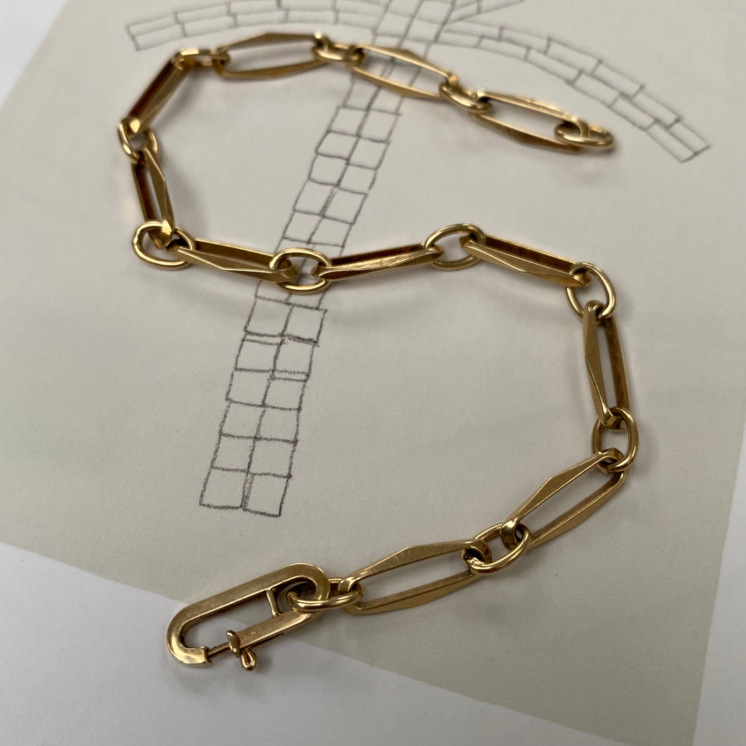 NEW 14 carat gold delicate paperclip and circle chain bracelet