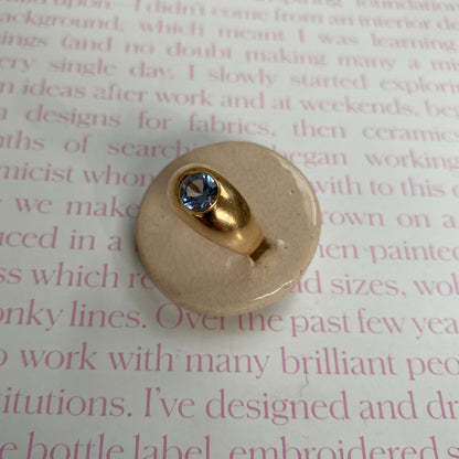 18 carat gold dome ring with apatite