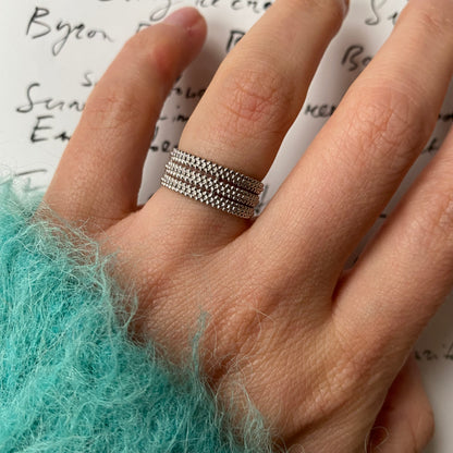18 carat white gold decorative triple band ring
