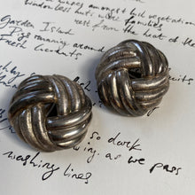 Load image into Gallery viewer, Vintage silver tone rope twist knot clip on earrings
