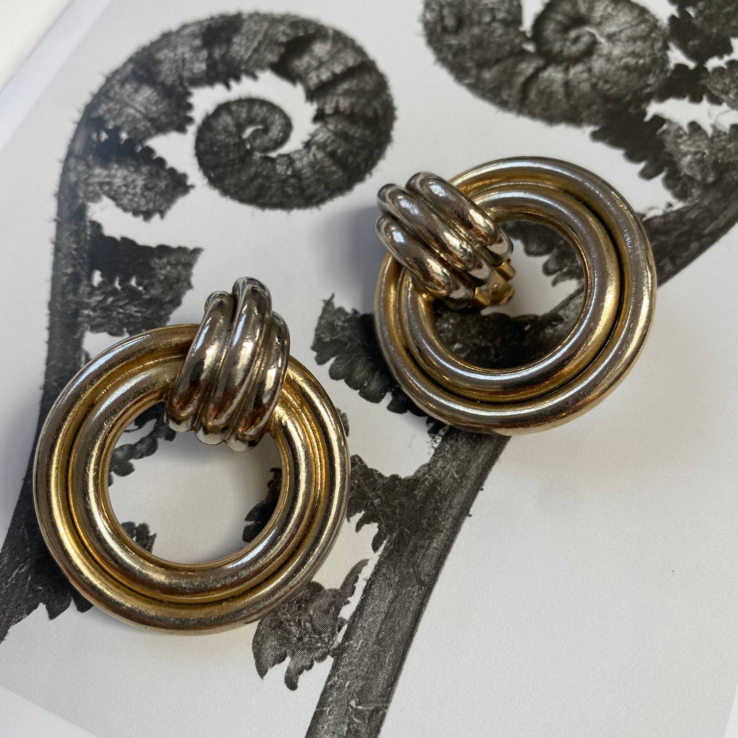 Vintage silver tone modern hoops clip on earrings