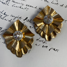 Load image into Gallery viewer, Vintage gold tone art deco with strass clip on earrings
