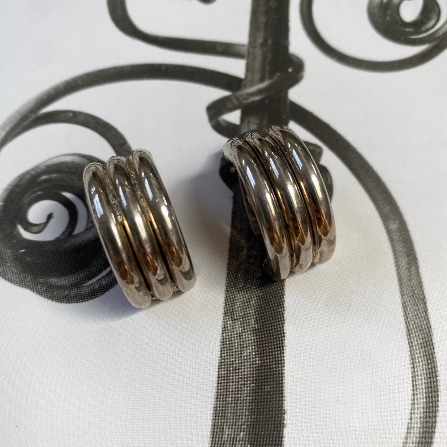 Vintage silver tone triple hoops clip on earrings