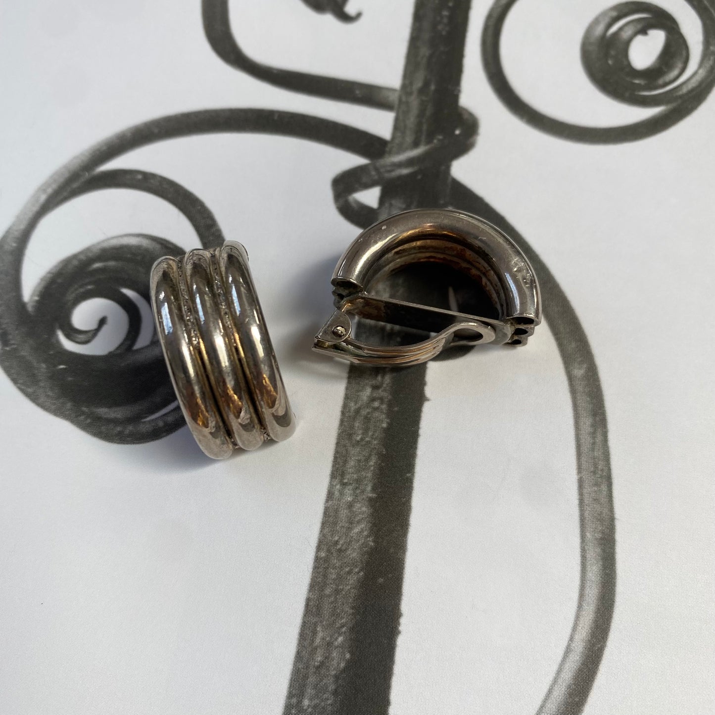 Vintage silver tone triple hoops clip on earrings