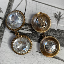 Load image into Gallery viewer, Vintage gold tone 2 big dangling strass clip on earrings
