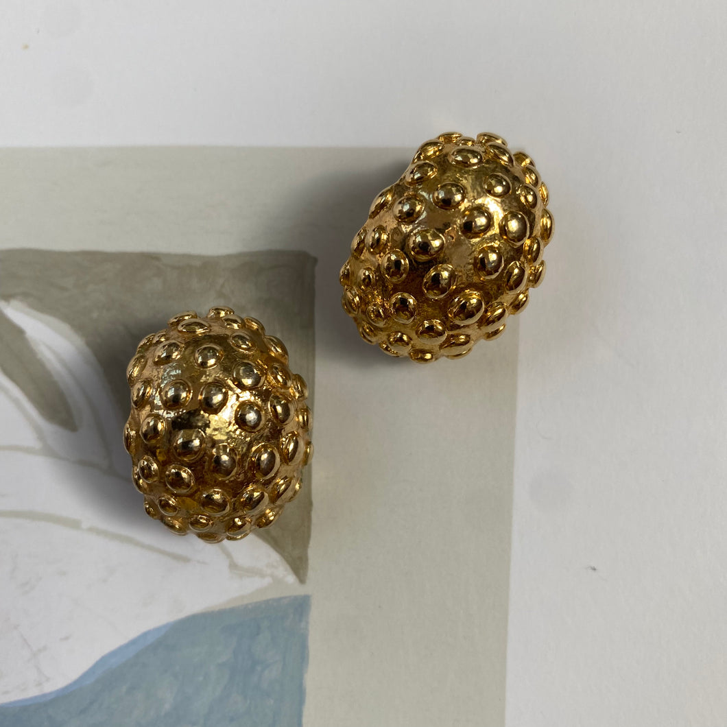 Vintage gold tone dotted clip on earrings