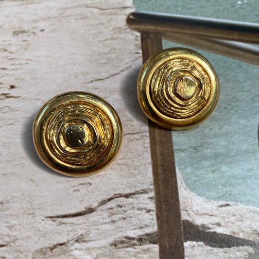 Vintage gold tone modern dome with edge clip on earrings
