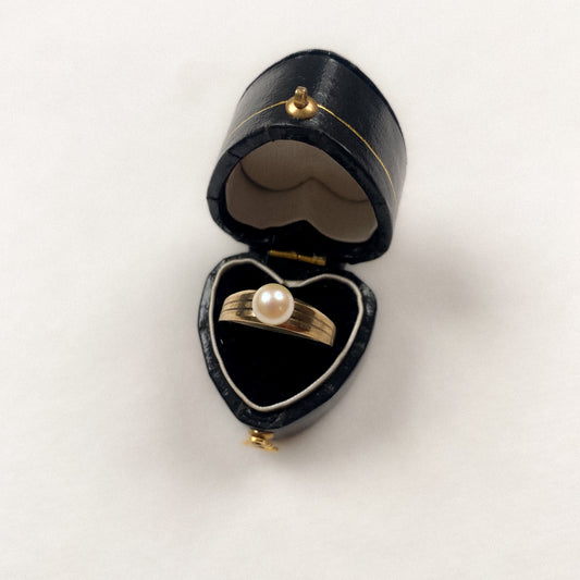 8 carat single pearl ring