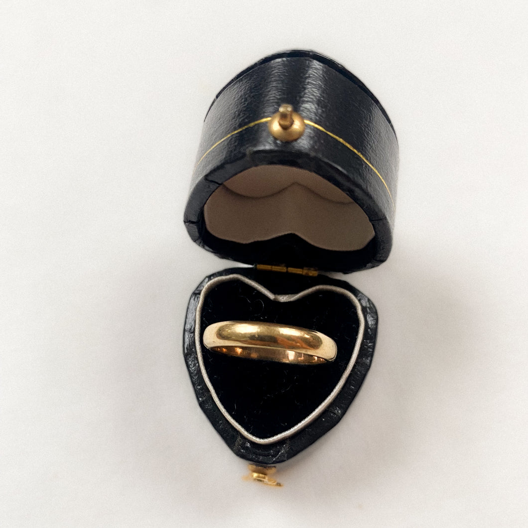 14 carat gold bold band ring