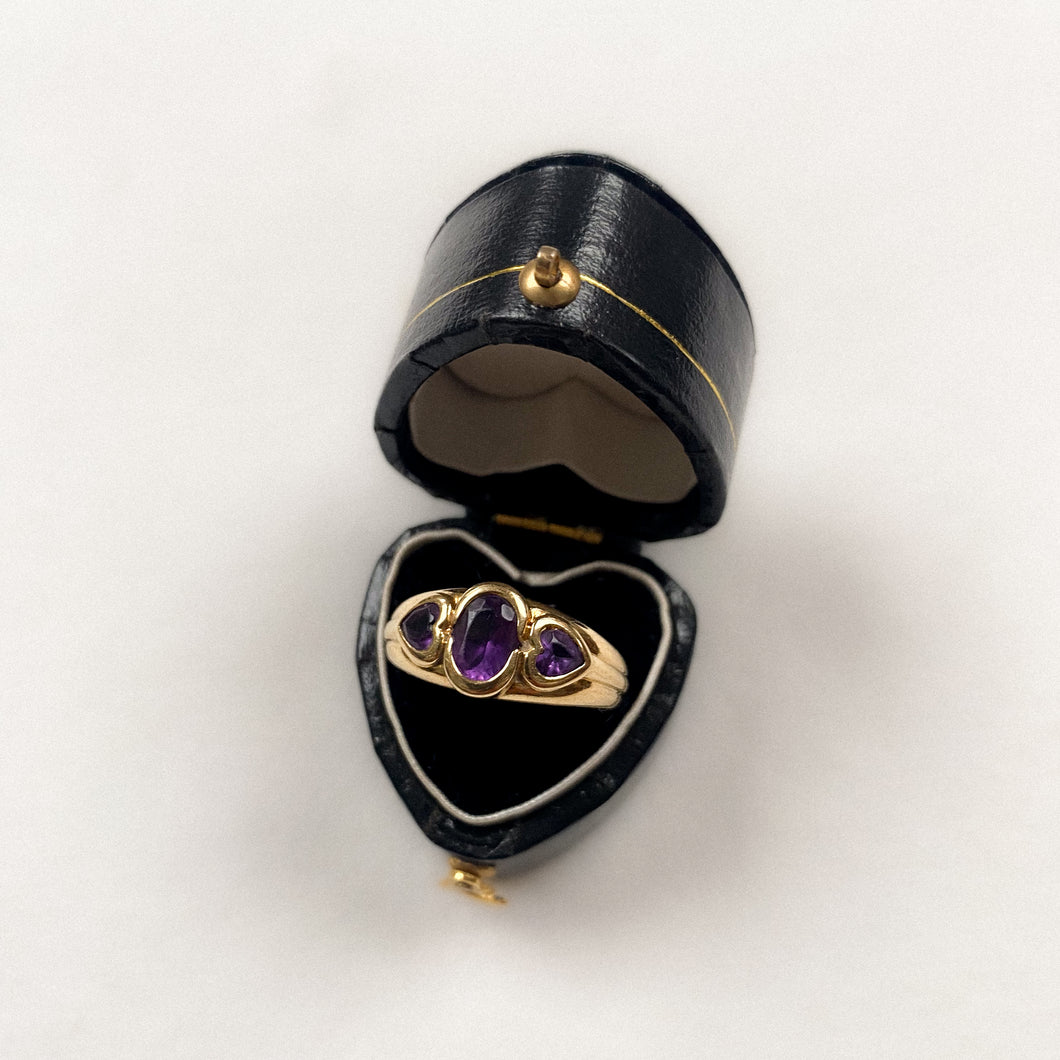 18 carat gold bold trilogy amethyst ring