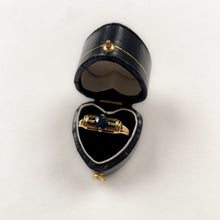 Load image into Gallery viewer, 14 carat gold decorative sapphire ring
