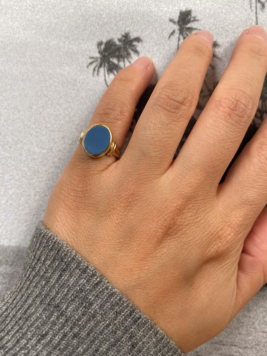 14 carat gold blue signet ring