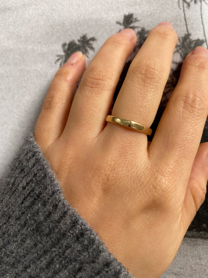 14 carat gold modern square band ring