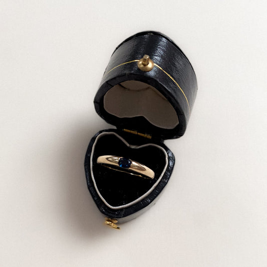 14 carat gold subtle gypsy sapphire ring