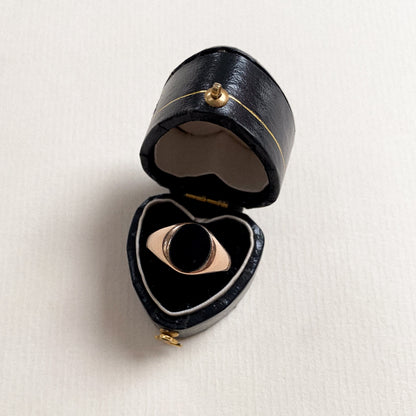 14 carat gold onyx signet ring
