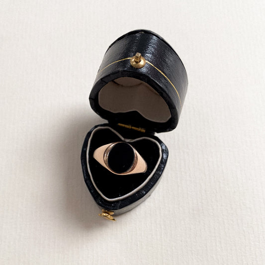 14 carat gold onyx signet ring