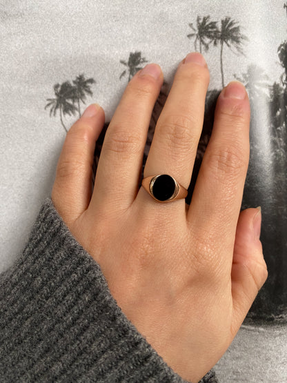 14 carat gold onyx signet ring