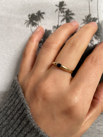 14 carat gold subtle gypsy sapphire ring