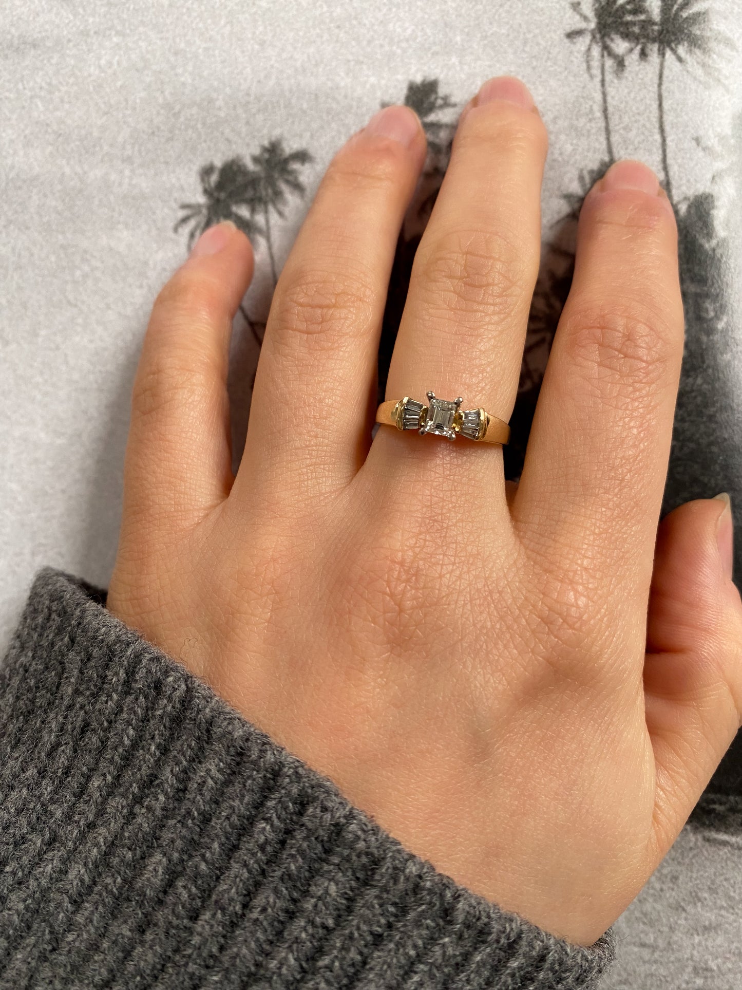 18 carat gold art deco baguette diamond ring