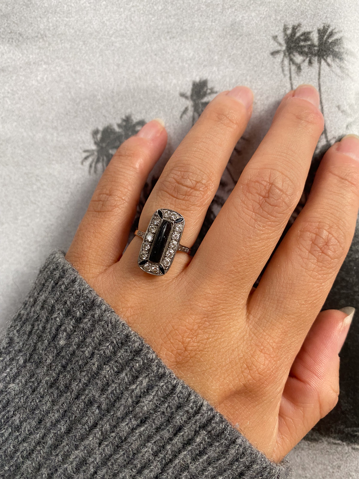 14 carat yellow and white gold art deco style onyx and diamond ring