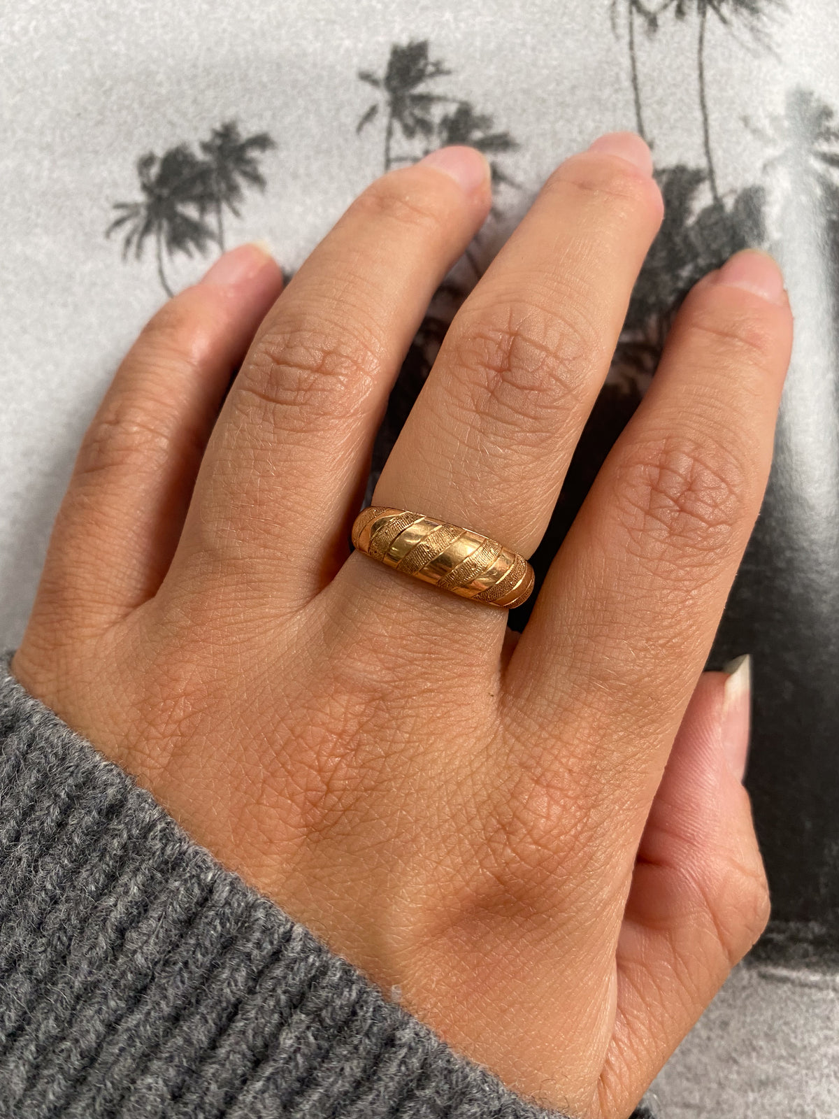 14 carat gold engraved dome ring