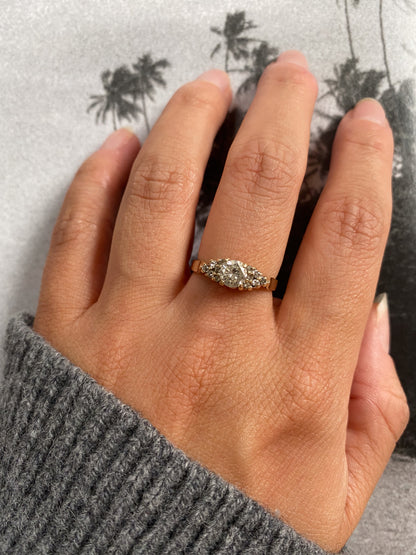 10 carat diamond cluster ring with diamond shouders
