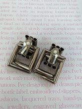 Load image into Gallery viewer, Vintage metal silver tone chunky clip-on earrings
