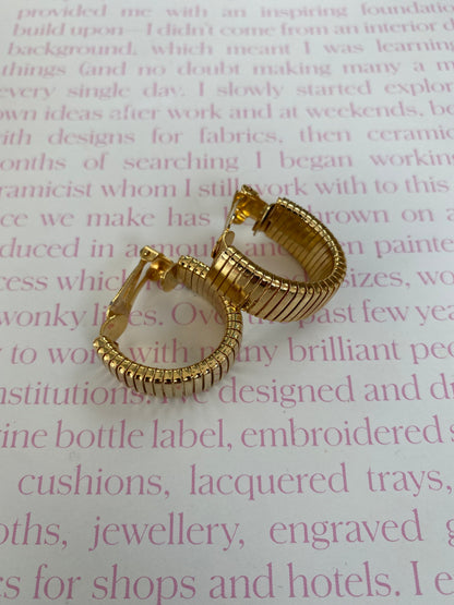 Vintage metal gold tone stripe patterned hoops clip-on earrings