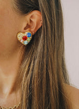 Load image into Gallery viewer, Vintage metal gold tone multi colour strass heart clip-on earrings

