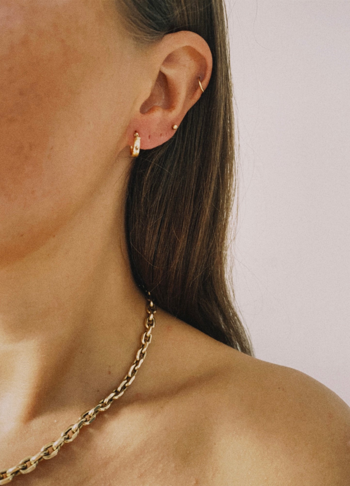 18 carat gold chuncky hoops earrings