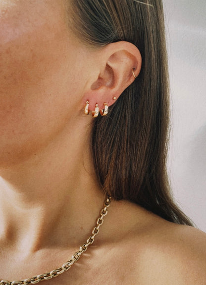 18 carat gold chuncky hoops earrings