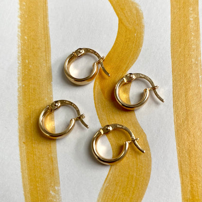 18 carat gold chuncky hoops earrings